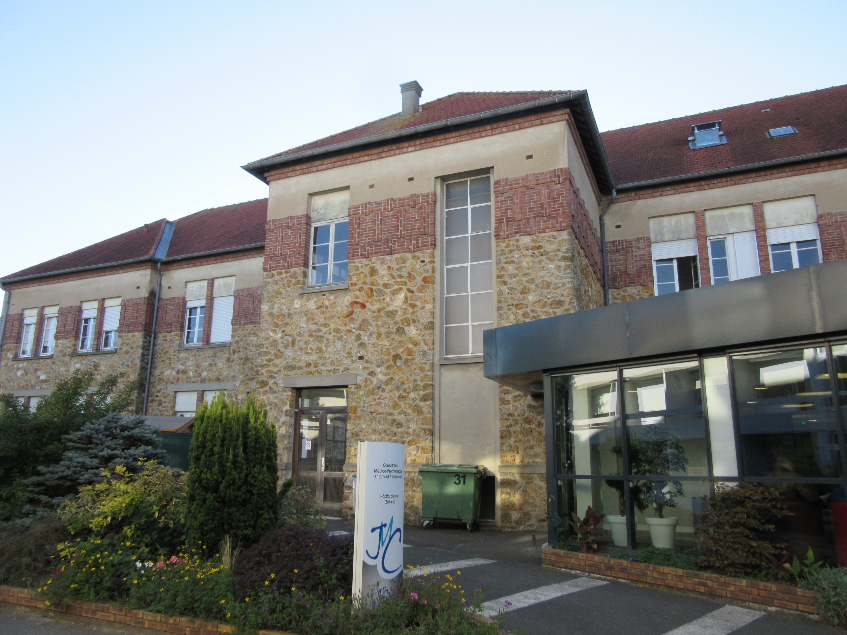 Centre MédicoPsychologique pour Adolescents (CMPE) Rambouillet